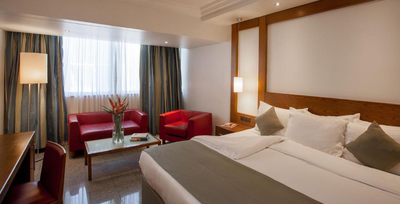 Eko Hotel Gardens Lagos Bagian luar foto