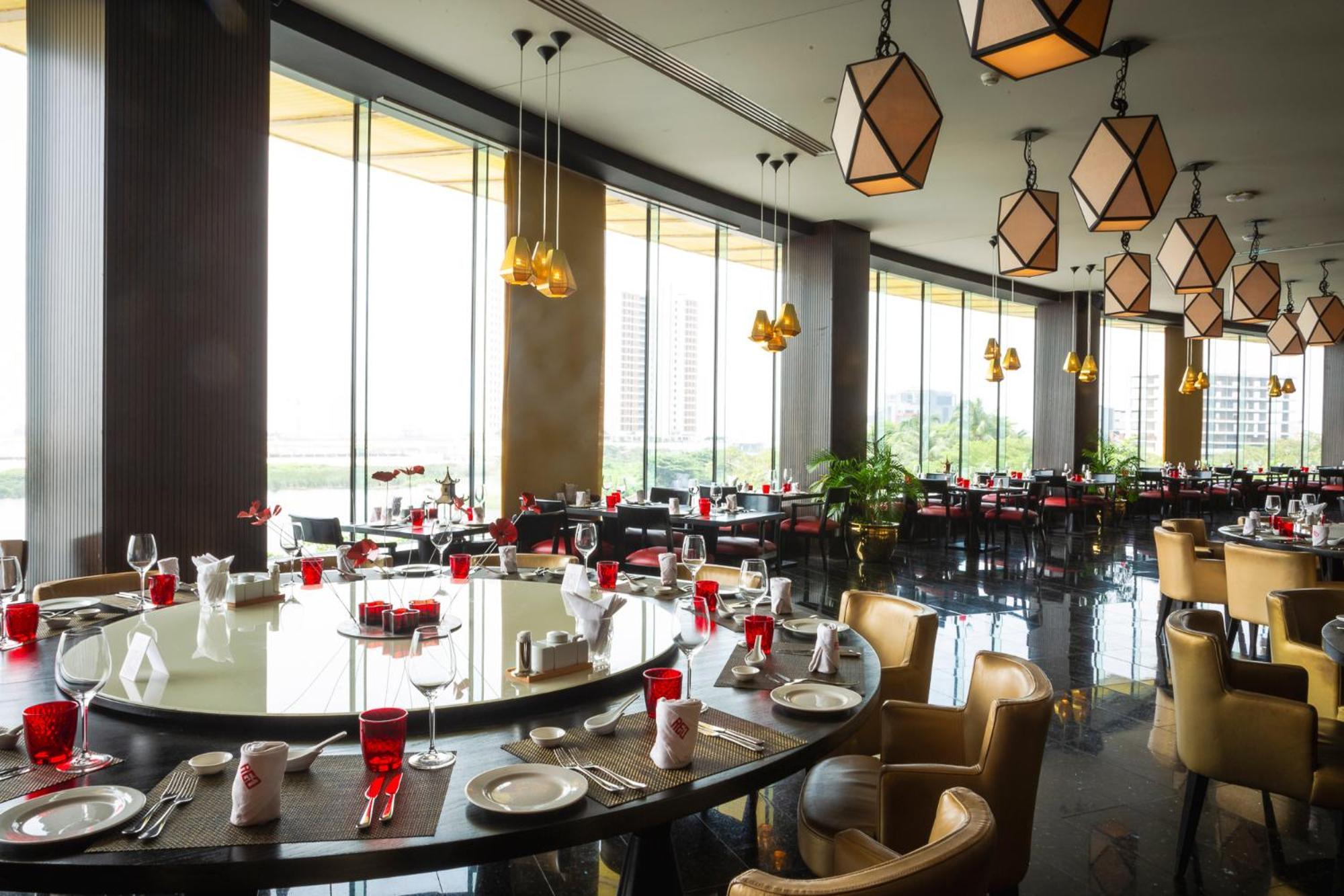 Eko Hotel Gardens Lagos Bagian luar foto