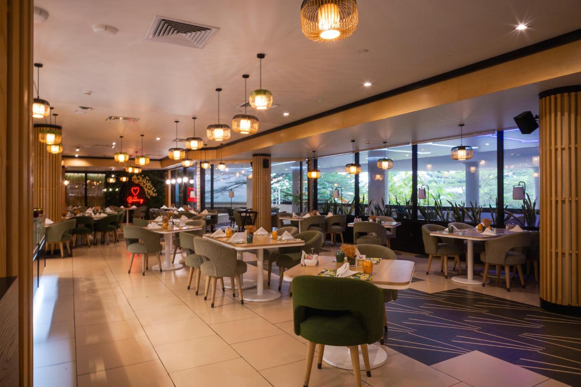 Eko Hotel Gardens Lagos Bagian luar foto