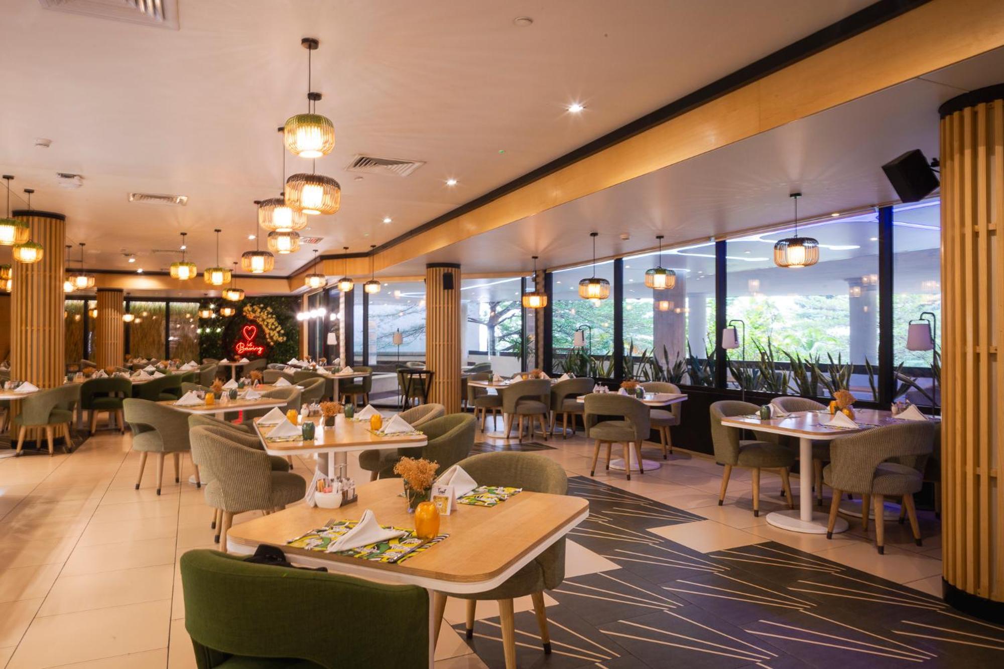 Eko Hotel Gardens Lagos Bagian luar foto